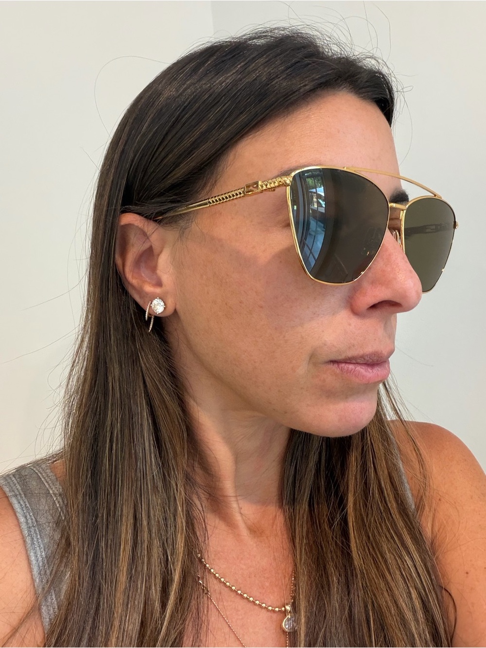 Fendi Gold Frame Black Lens Women's Sunglasses - Picture 6 of 7